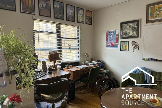 Photo - 724 W Roscoe St Unit 2N