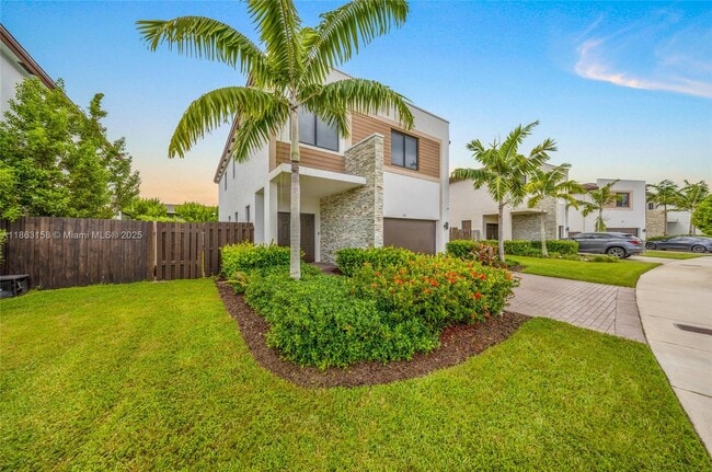 Photo - 268 NE 210th Way