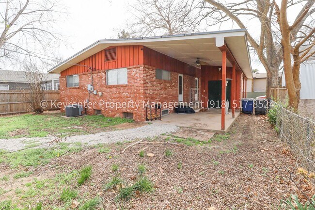 Photo - LOCATION LOCATION LOCATION!! Brookside Gem Available Immediately!