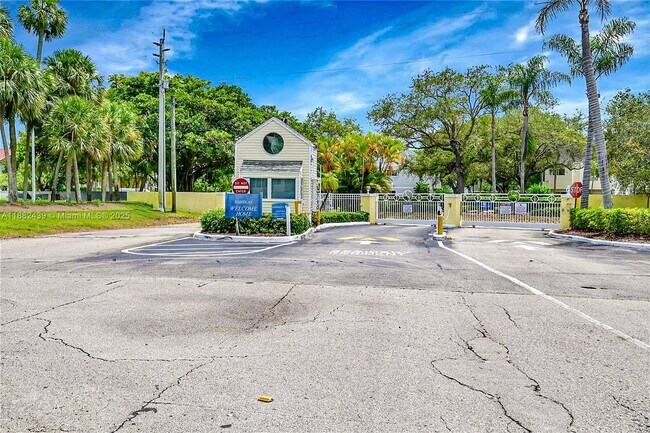 Photo - 3457 NW 44th St Unit 203
