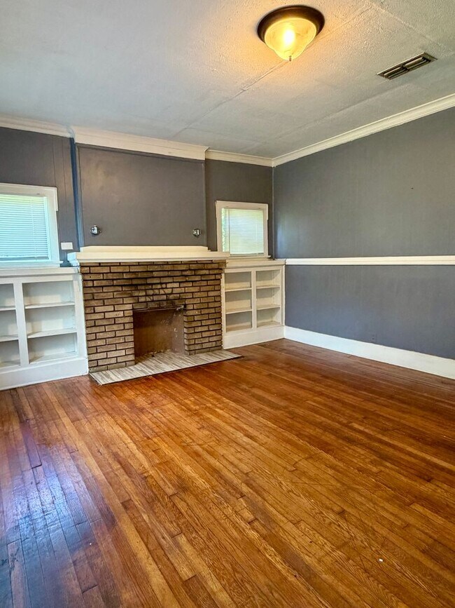 Photo - 1348 W Kirby Pl Unidad Vacant