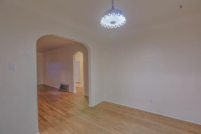 Photo - 4520 3rd St NW