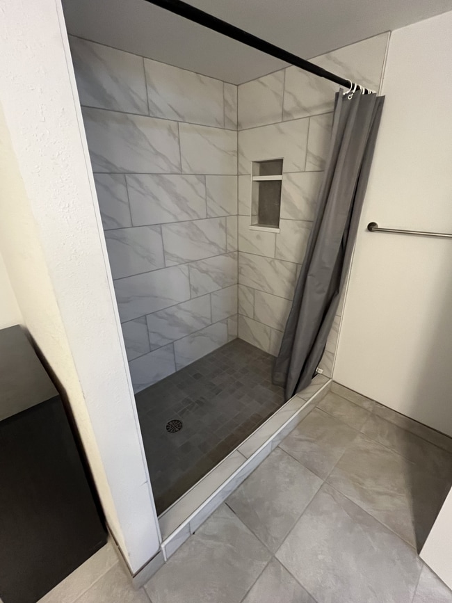 1543 Oak Ct Unit Basement