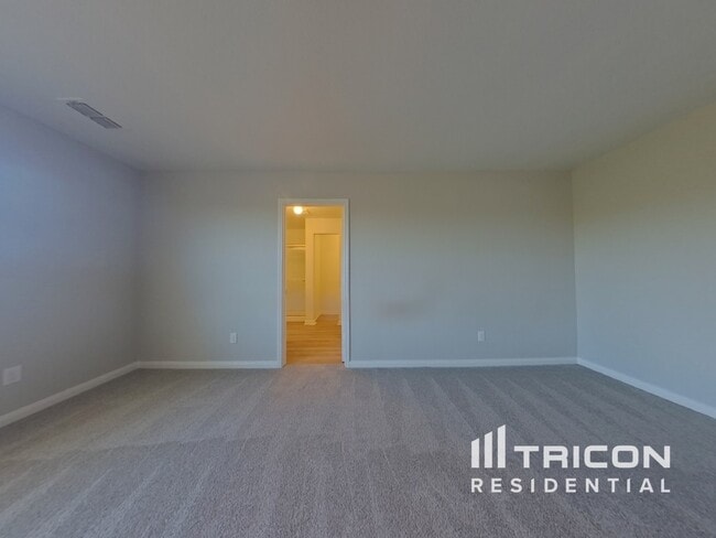 Photo - 1335 Coltview Pl