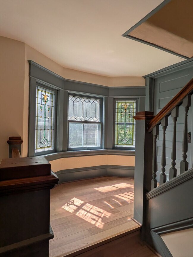 Photo - Charming 5-bedroom home in the heart of Hamline–Midway!