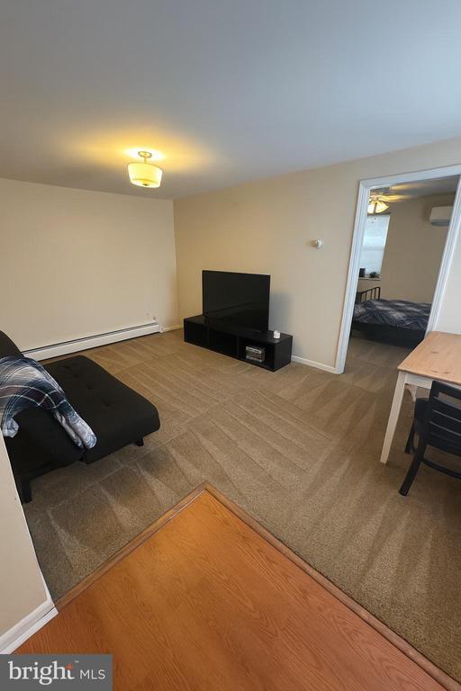 Building Photo - 871-UNIT Highland Ave Rental