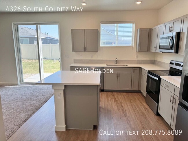 Photo - 4326 S Colditz Wy