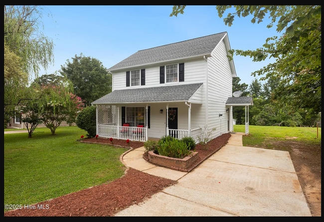 Photo - Room in House on Country Ln
