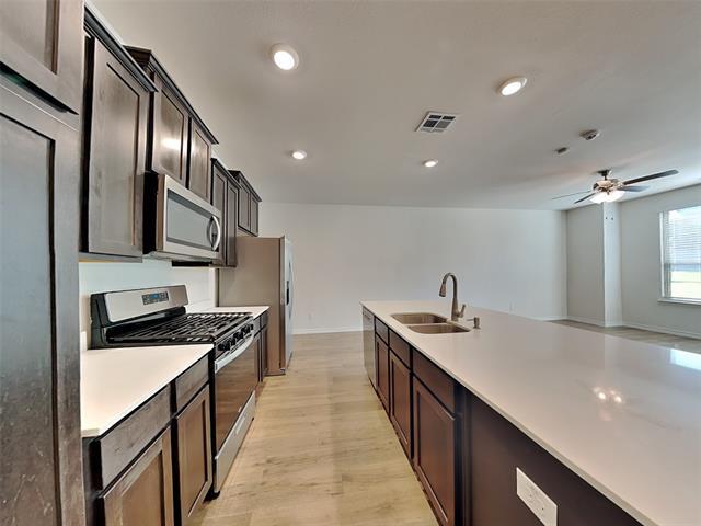 Photo - 2020 Saddle Wy