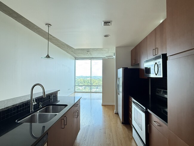 Photo - 923 Peachtree St NE Unit 1334