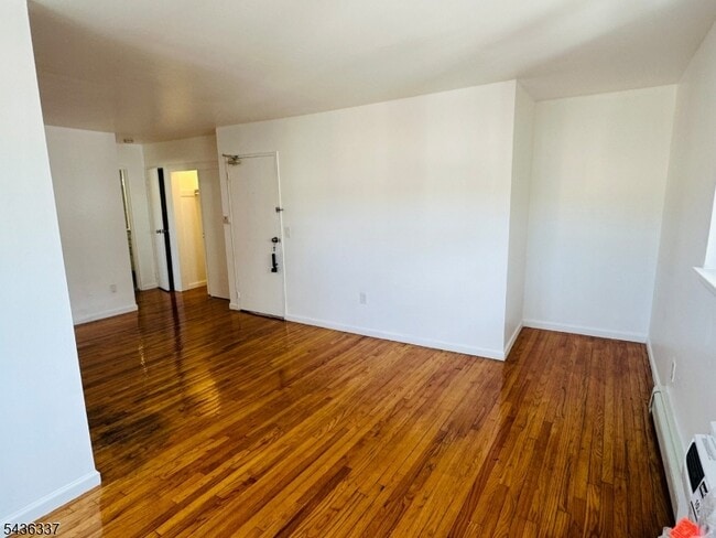 Photo - 162 Spring St Unit 4