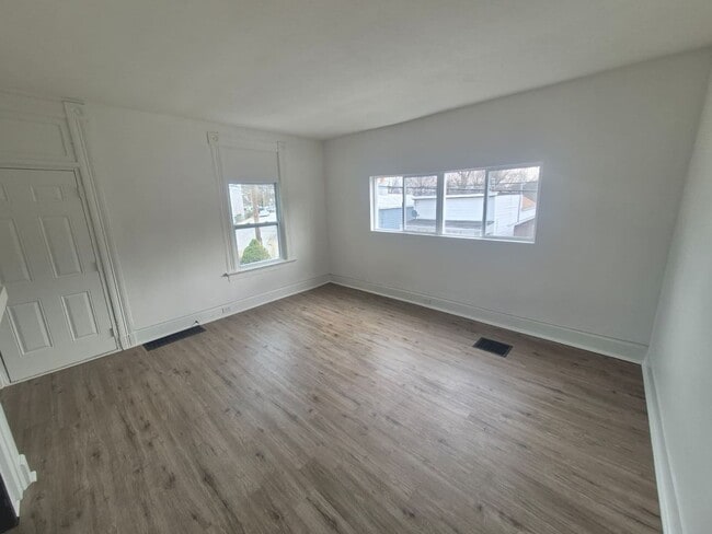 Photo - Charming 2-Bedroom Home with Fenced Yard in Covington!