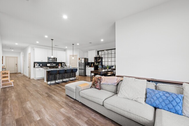 Photo - 1054 Great Barracuda Ln