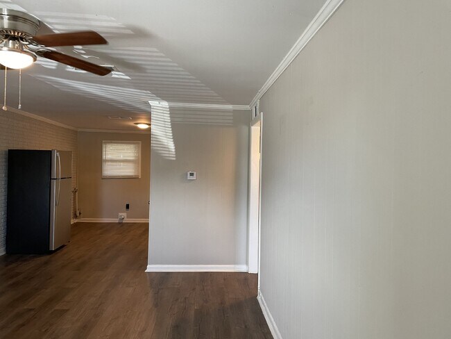 Photo - 102 Madrid St Unit 7