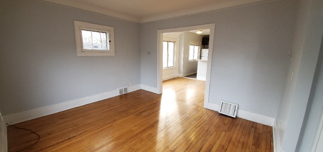 Photo - 351 Edgewood Pl Unit Apt 2