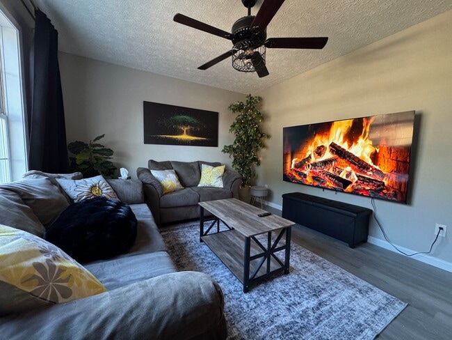 Photo - 220 Virginia Ave