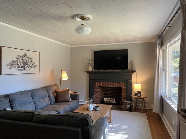 Photo - 321 Cedar St