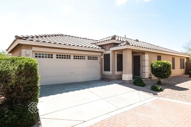 Building Photo - 2887 E Cherry Hills Dr