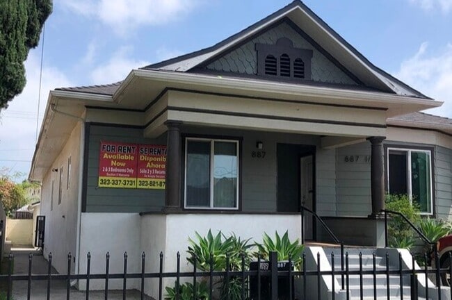 887-887 1/2 E 43rd Street