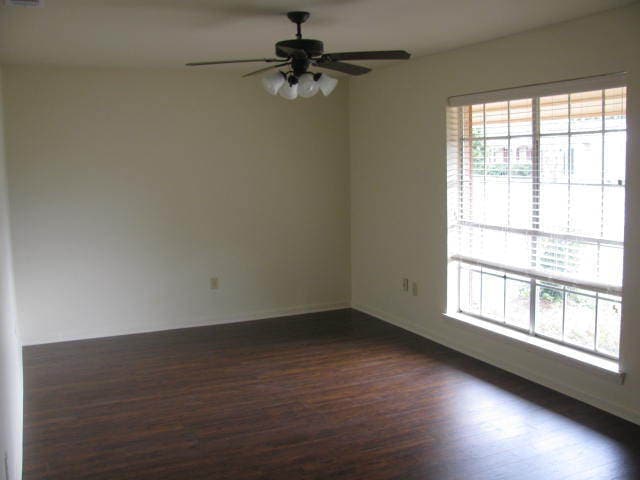 Photo - 2005 Glenhaven St