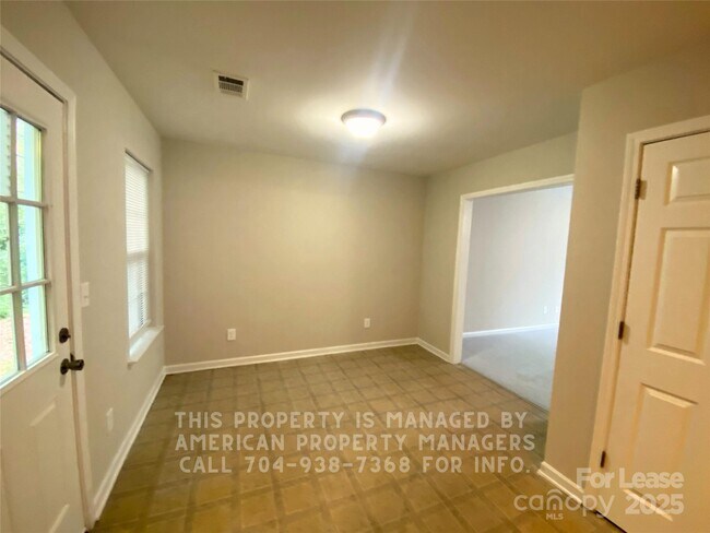 Photo - 1430 Mitchell Glen St Casa