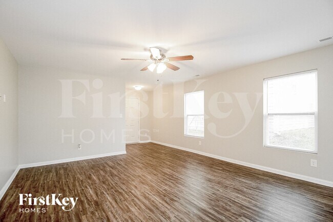 Photo - 4300 Oak Pointe Dr