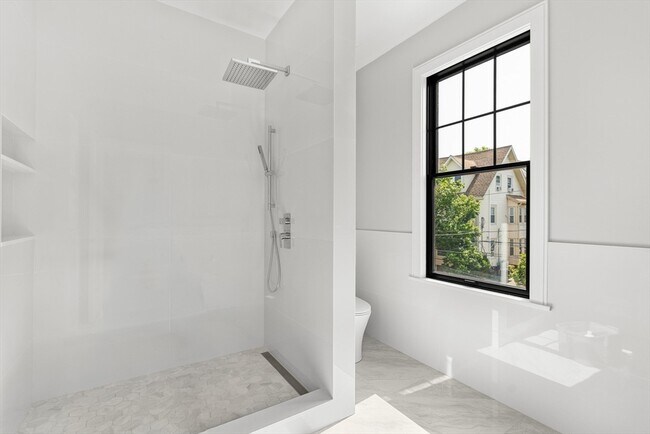Photo - 34 Pinckney St Unit 1