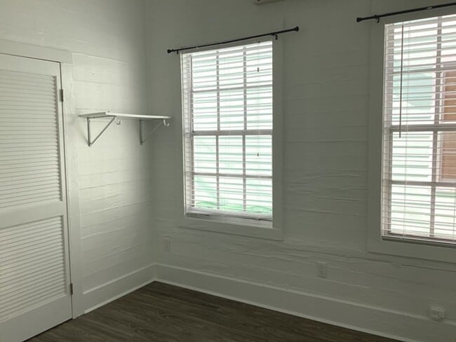 Photo - Old Town Location - 1 bed / 1 bath Apartment