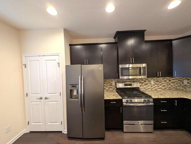 Photo - Beautiful Townhome Located in the City Park Community!