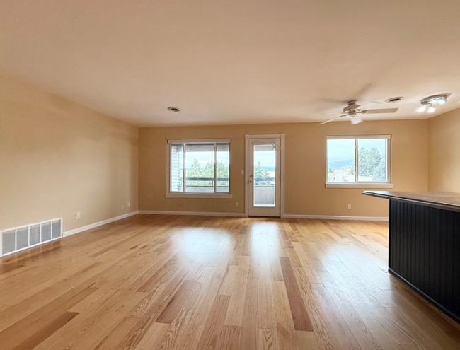 Photo - 6590 Delmonico Dr