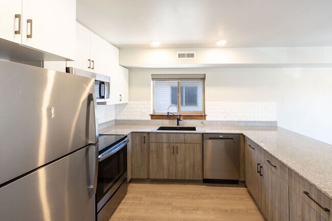Photo - 2 BED 1 BATH APARTMENT IN REXBURG - AVAILABLE NOW UNTIL END OF DECEMBER