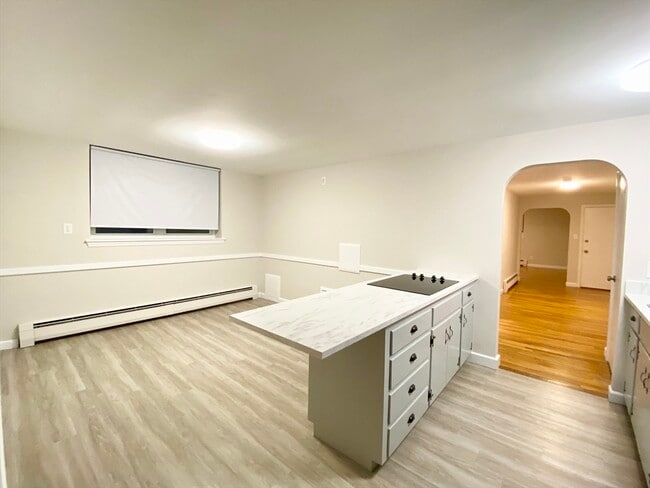 Photo - 57 Kimball Ave Unidad 2