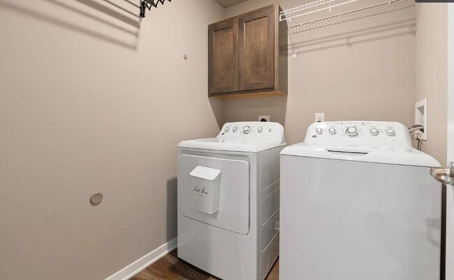 Photo - 1057 Bulrush Dr