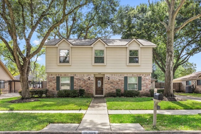Building Photo - 16209 Congo Ln