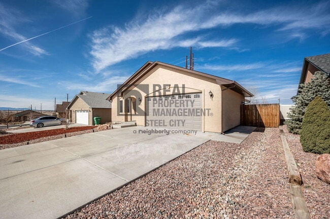 Photo - 21 Arrowsmith Dr