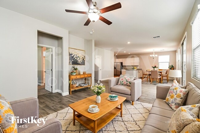 Photo - 303 N Sunrise