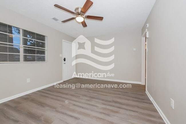 Photo - 309 Johns Rd