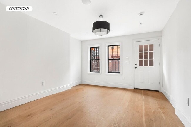 Photo - 386A Lafayette Ave