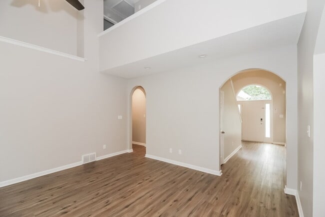 Photo - 4580 Covington Pike