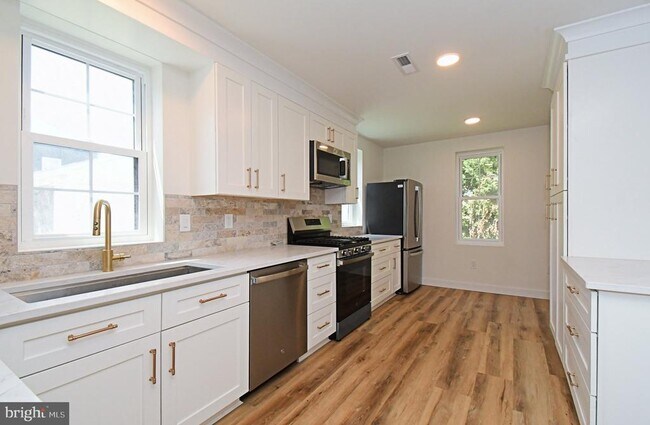 Photo - 4776 Old Easton Rd