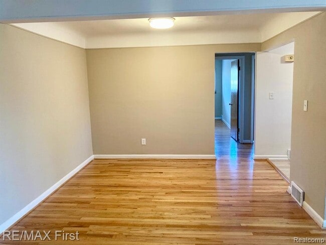Photo - 1725 Gardenia Ave