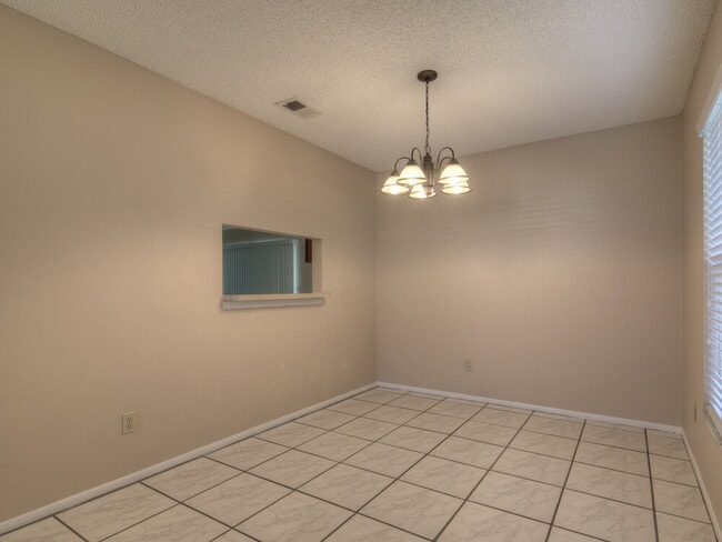 Photo - 2066 Inge Ct