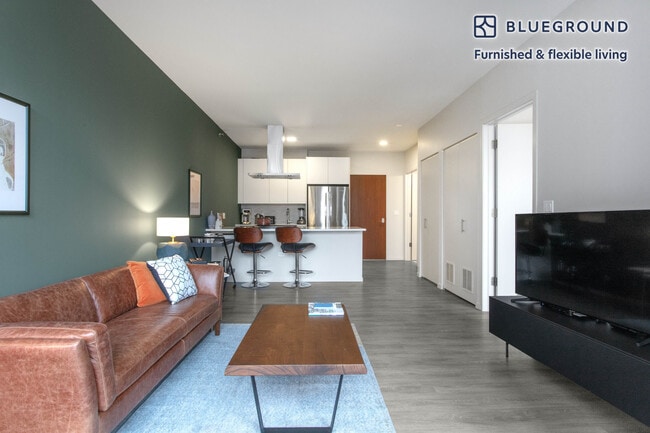 Photo - 8 E Huron St Unit FL8-ID127