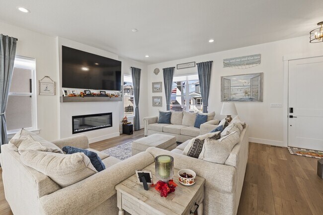 Photo - 9557 Carcassonne Pl