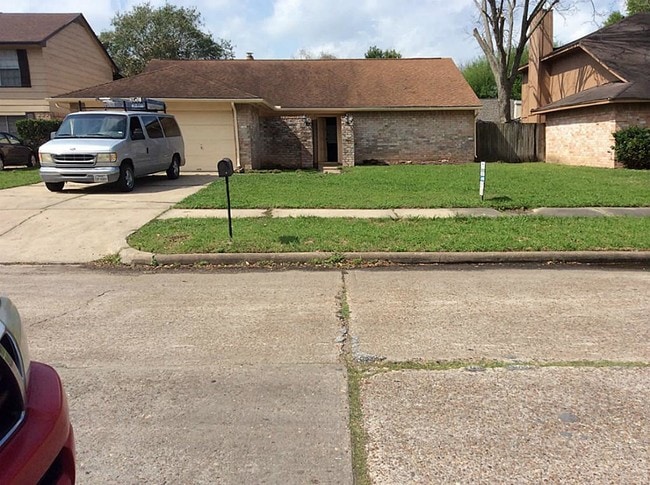 Building Photo - 16418 Quail Park Dr Rental