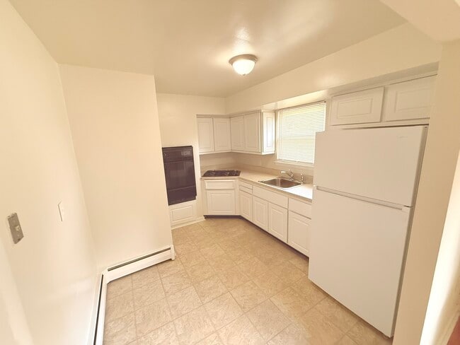 Photo - 615 Paxon Ave