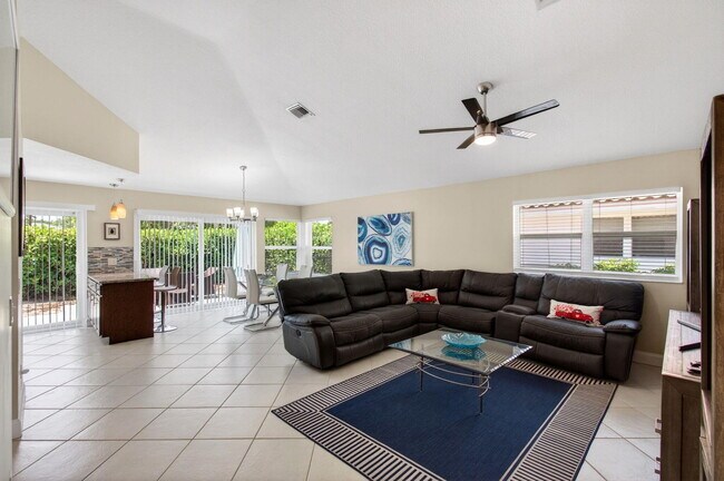 Photo - 2034 NW 52nd St