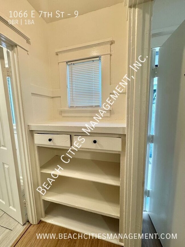 Photo - 1066 E 7th St Unit 9