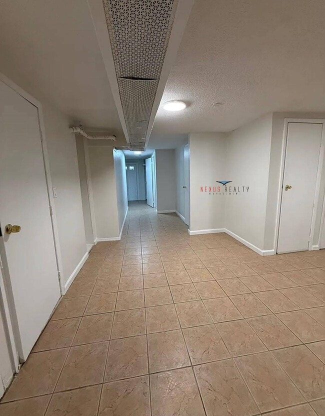 Photo - 73-09 21st Ave