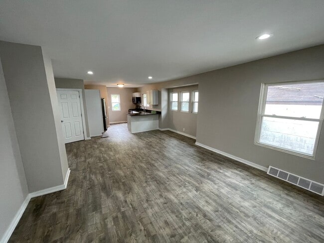 Photo - Great, newly renovated home